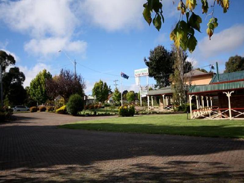 Rest Point Motor Inn Glen Innes Esterno foto